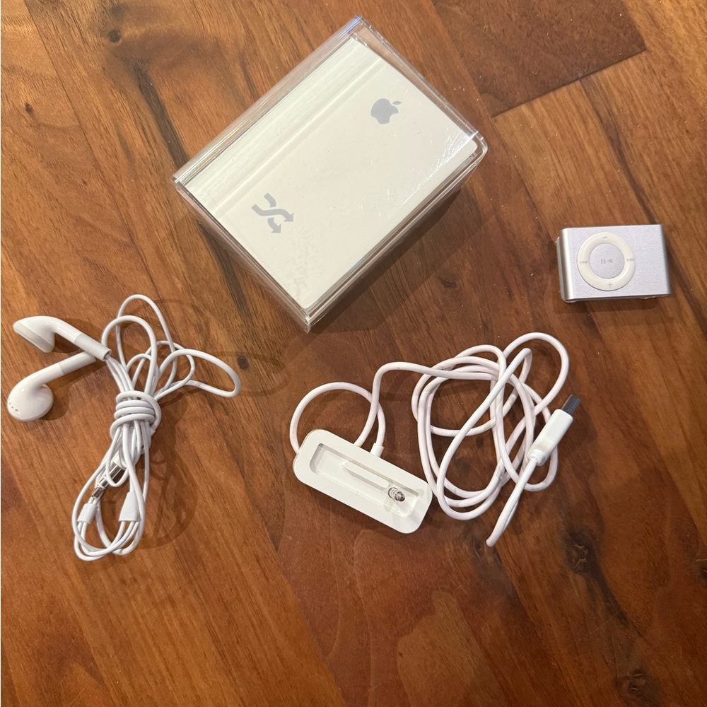 Apple Silver and White Headset Accessories